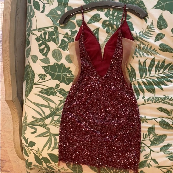 dress - Picture 2 of 4